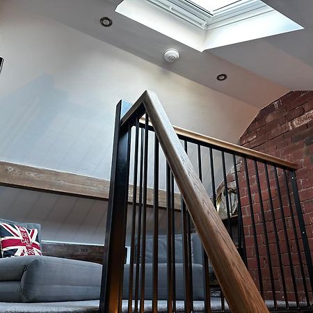 Unique Victorian Stable Conversion Галіфакс Екстер'єр фото